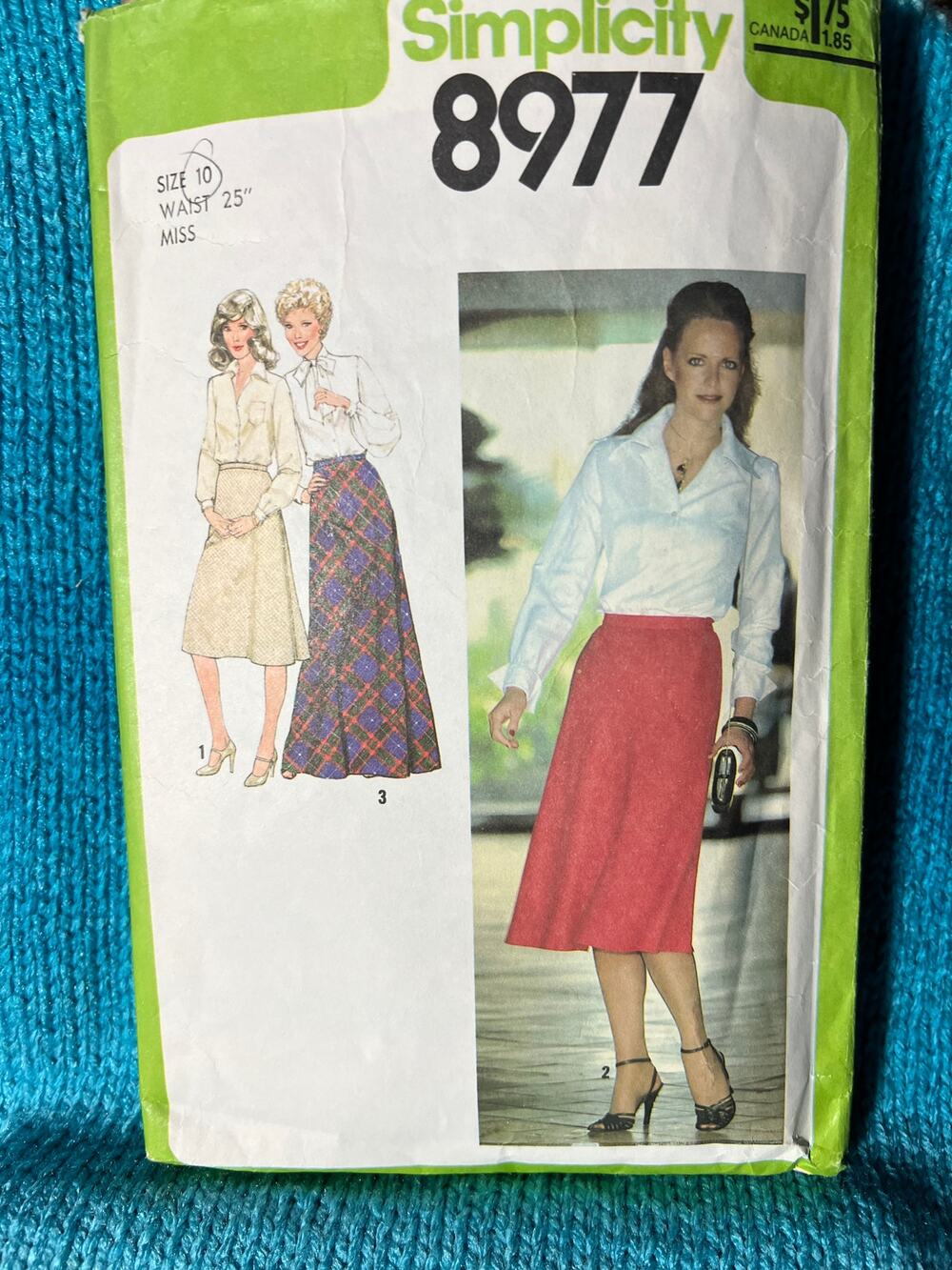 Simplicity 8977 Sewing pattern swing skirt midi maxi 1980s size 10